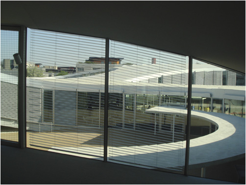 Rolex Learning Center, Innenhof